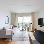 Luxury Penthouse With Private Rooftop Terrace *